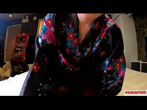 ❤️ Gənc cosplay qız bir atlı qadında fışqırma ilə orgazm olmaq üçün cinsi sevir. Həvəskar videoda ənənəvi yapon geyimində tüklü pişik və gözəl döşləri olan asiyalı qız sikişmə oyuncaqları ilə mastürbasyon nümayiş etdirir. Sakura 3 OSAKAPORN. ❤️❌ Seks videosu bizdə az.hentaiteca.ru ❤